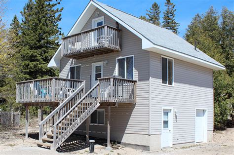 Beachfront Cottages | Family Cottages in South Sauble Beach