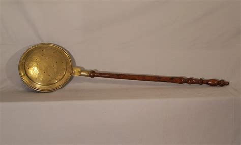 #8007 Early American brass bed warmer c 1780 For Sale | Antiques.com | Classifieds