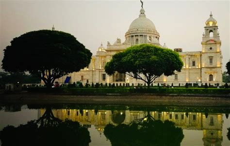 Explore British Raj Heritage: White Town Walk Kolkata | Alphonso Stories