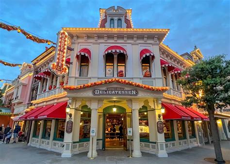 Rumor: Starbucks Replacing Market House Deli at Disneyland Paris – AirMagique – European Theme ...