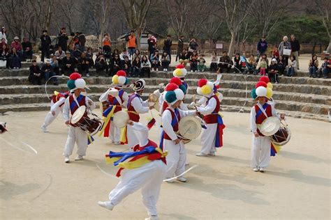 Folk Village in Seoul | TheList.Travel