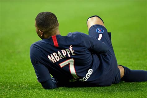 Psg Vs Nantes 2019 - Video Kylian Mbappe Incredible Backheel Psg Vs ...