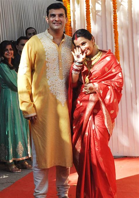 PIX: Vidya Balan weds Siddharth Roy Kapur - Rediff.com Movies