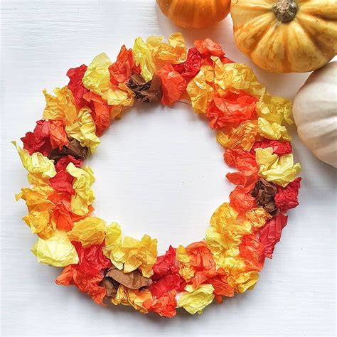 | AUTUMN WREATH | We got our craft on this morning and S really enjoyed scrunching up tissue ...