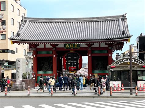 “Sightseeing route with children in Asakusa!” Directions to Kaminarimon from Asakusa Station on ...