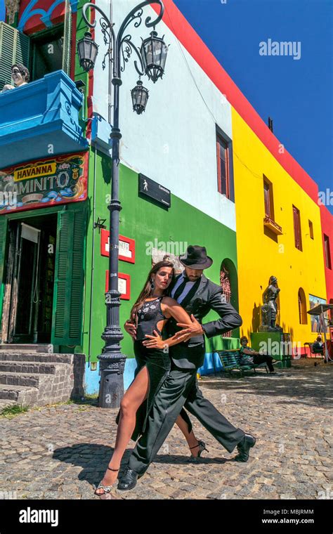 Tango dancers at La Boca, Buenos Aires, Argentina Stock Photo - Alamy