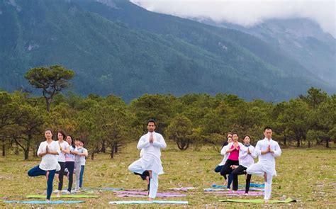 5 Yoga Retreats In Rishikesh - Women Fitness Org