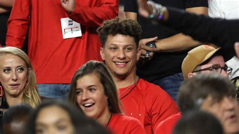 Patrick Mahomes Starts Texas Tech Chant at Fancy Restaurant | Heavy.com