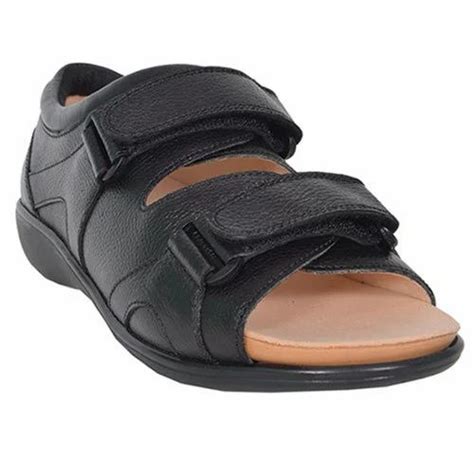 Men Slip Resistant Medical Sandal at best price in New Delhi | ID: 15063487630