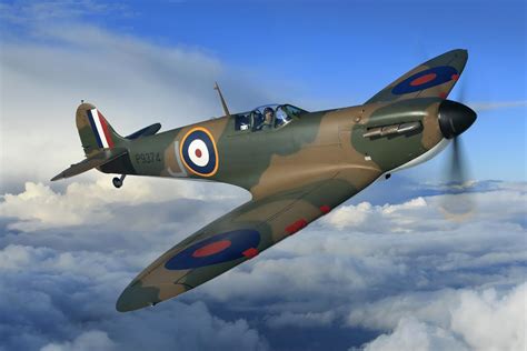 SOUVENIR OF THE BATTLE OF BRITAIN ANYONE? « antiquesandartireland.com