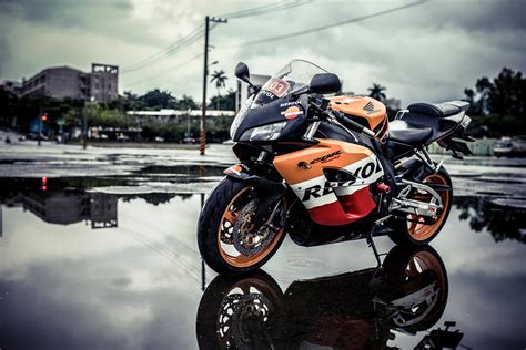 orange and red Honda CBR 150 Repsol sports bike #design #background # ...