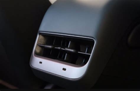 Tesla replaces USB-A ports with USB-C ports in the new Model 3 vehicles ...