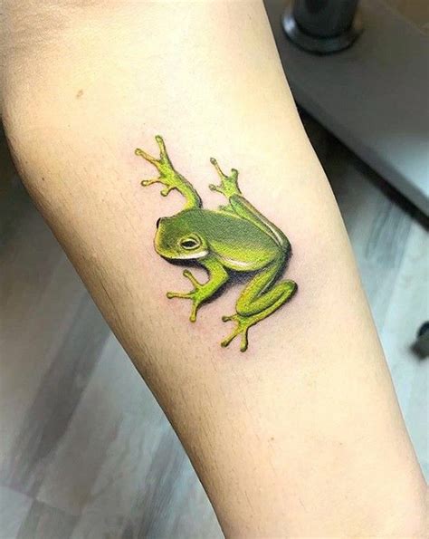 Pin by Lo Juanis on descargas pintires | Frog tattoos, Tree frog tattoos, Green tattoos