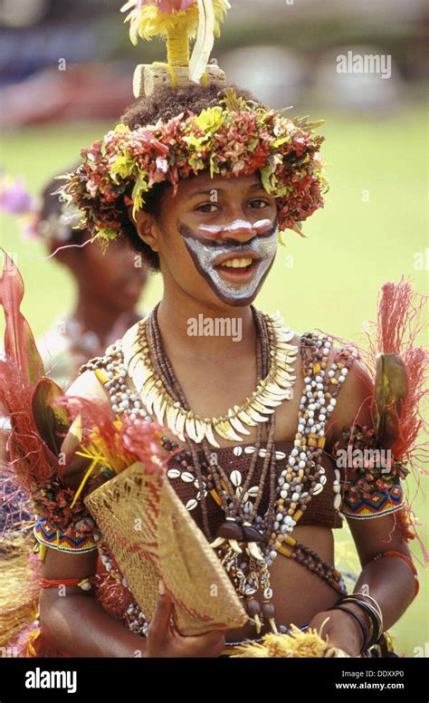 Goroka show hi-res stock photography and images - Alamy