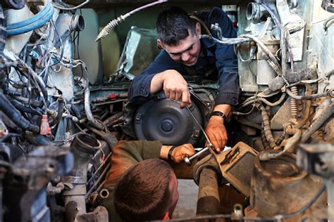 Diesel Mechanic Jobs are On The Rise | Jobs for Veterans | G.I. Jobs