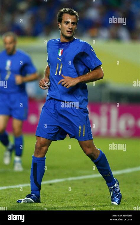 ALBERTO GILARDINO ITALY & AC MILAN WORLD CUP KAISERSLAUTERN GERMANY 17 June 2006 Stock Photo - Alamy