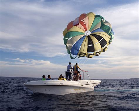 Experience Parasailing | Outdoor Gulf Coast of Northwest Florida