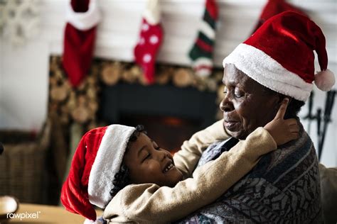 Download premium photo of Black family enjoying Christmas holdiay 295088 | Black families, Photo ...