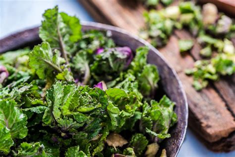 Kale: Health benefits, nutrition, diet, and risks