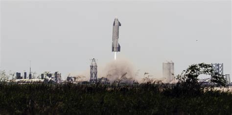 SpaceX's first flight-proven Starship heads back to launch pad for ...