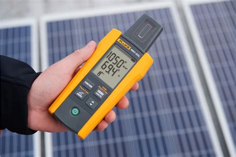 IRR1-SOL Solar Irradiance Meter helps troubleshooting of photovoltaic installations ...