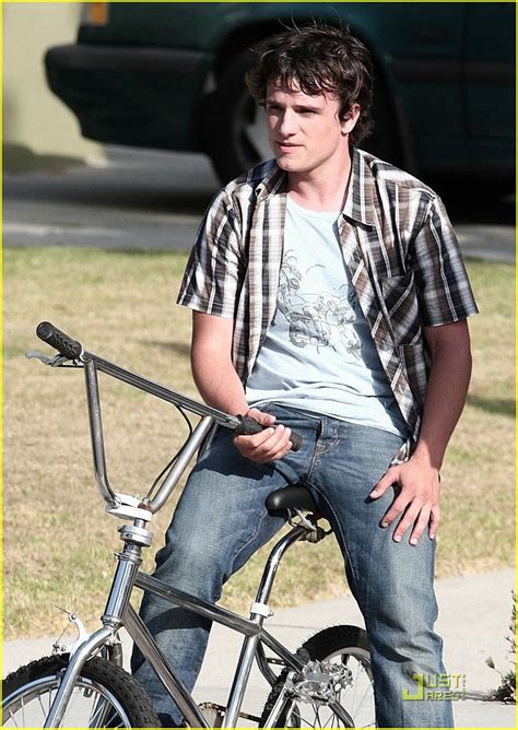 The Kids Are All Right, Josh Hutcherson | Photo 228671 - Photo Gallery | Just Jared Jr.