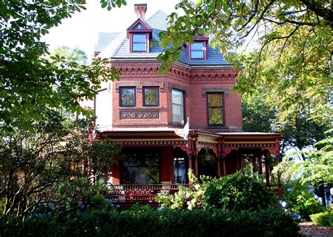 Heritage Home Yarmouth | Yarmouth, Sea captain, Heritage district