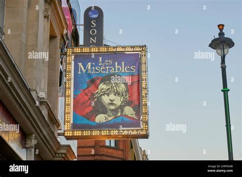 les miserables west end theatre Stock Photo - Alamy