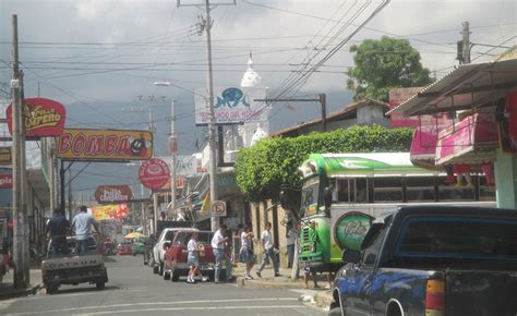 World Travel Images - Zacatecoluca, Ichanmichen, La Paz, El Salvador