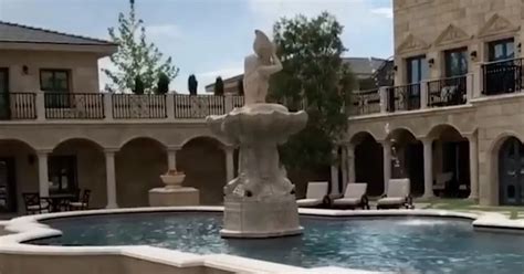 Floyd Mayweather shows off incredible new house boasting courtyard with fountain - Mirror Online