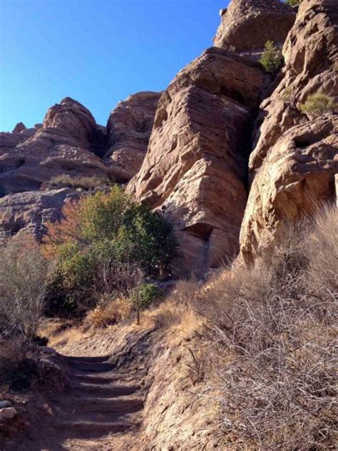 Hiking the PCT in Vasquez Rocks - SoCal Hiker