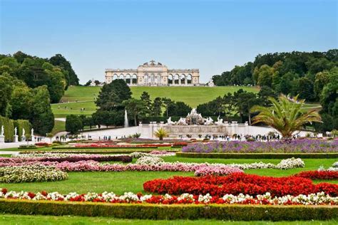 Schönbrunn Palace: Gardens Tour | GetYourGuide