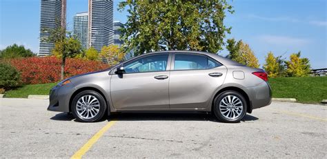 Review: 2019 Toyota Corolla Sedan – WHEELS.ca