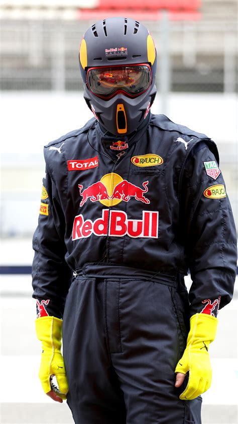 RED BULL Racing Formula One Team / Pit Crew Helmet | Behance