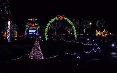 Kansas City Celebrates Christmas in the Park