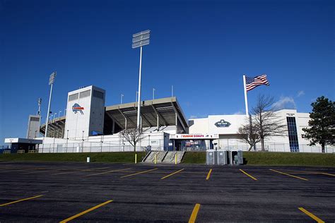 A History Of The Buffalo Bills Stadium [PHOTOS]