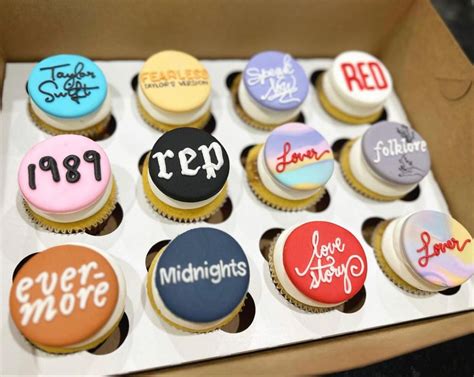 Taylor Swift album cupcakes | Taylor swift cake, Taylor swift birthday party ideas, Taylor swift ...