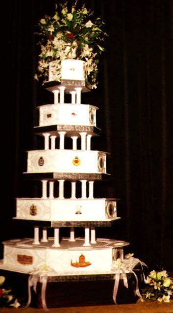 Charles and Diana's wedding cake | Princess Diana ... | Pinterest