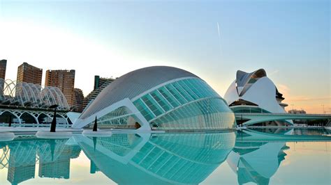 Valencia - Beautiful and modern buildings