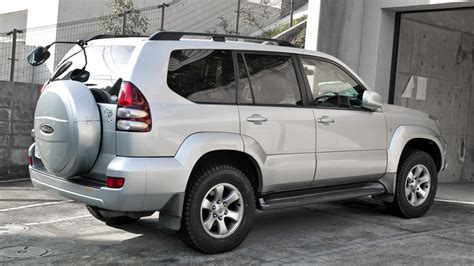 File:Toyota Land Cruiser Prado 120 002.JPG - Wikimedia Commons