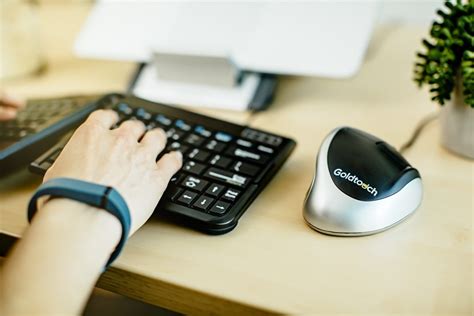 7 Benefits of an Ergonomic Mouse | Goldtouch