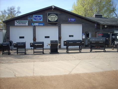 Sonny's Auto Repair & Louisiana Wood Pelet Smoker Grills | Medina MN