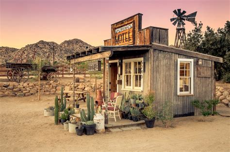 Here Are the Most Unique and Bizarre Places to Stay in Joshua Tree | The Clumsy Traveler