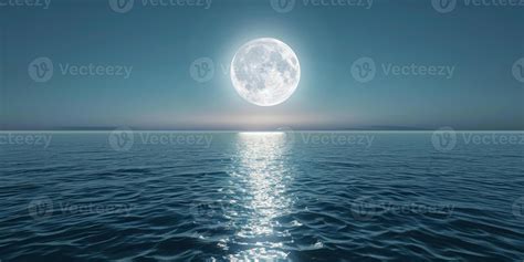 full moon OCEAN 44561657 Stock Photo at Vecteezy