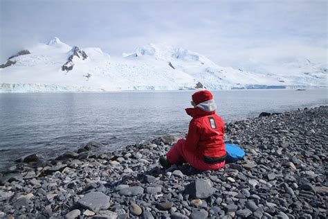 Half Moon Island. Antarktis mit eigenen Füßen betreten Welt-Verliebt