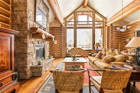 11 Best Rocky Mountain Cabin Rentals for Your High-Altitude Getaway