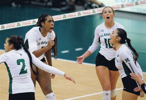 Hawaii women’s volleyball team welcomes back its fans with a sweep of UC Irvine | Honolulu Star ...