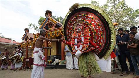 Theyyam Festivals - Kerala Taxi Tour - Experiences, guides and tips