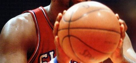 Editorial: Condolences To NBA Hall Of Famer Moses Malone From Vann Digital Networks • VannDigital