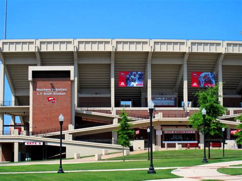 WKU – L.T. Smith Stadium - Kerr Greulich Engineers Inc.